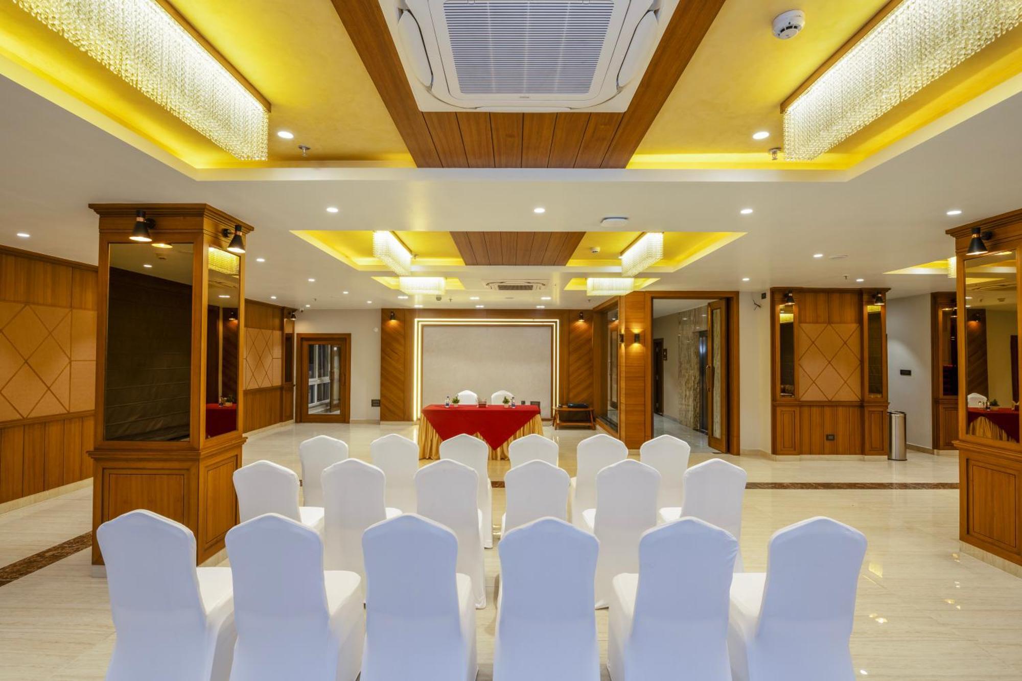 Ra Vista Hotel Calcutta Buitenkant foto